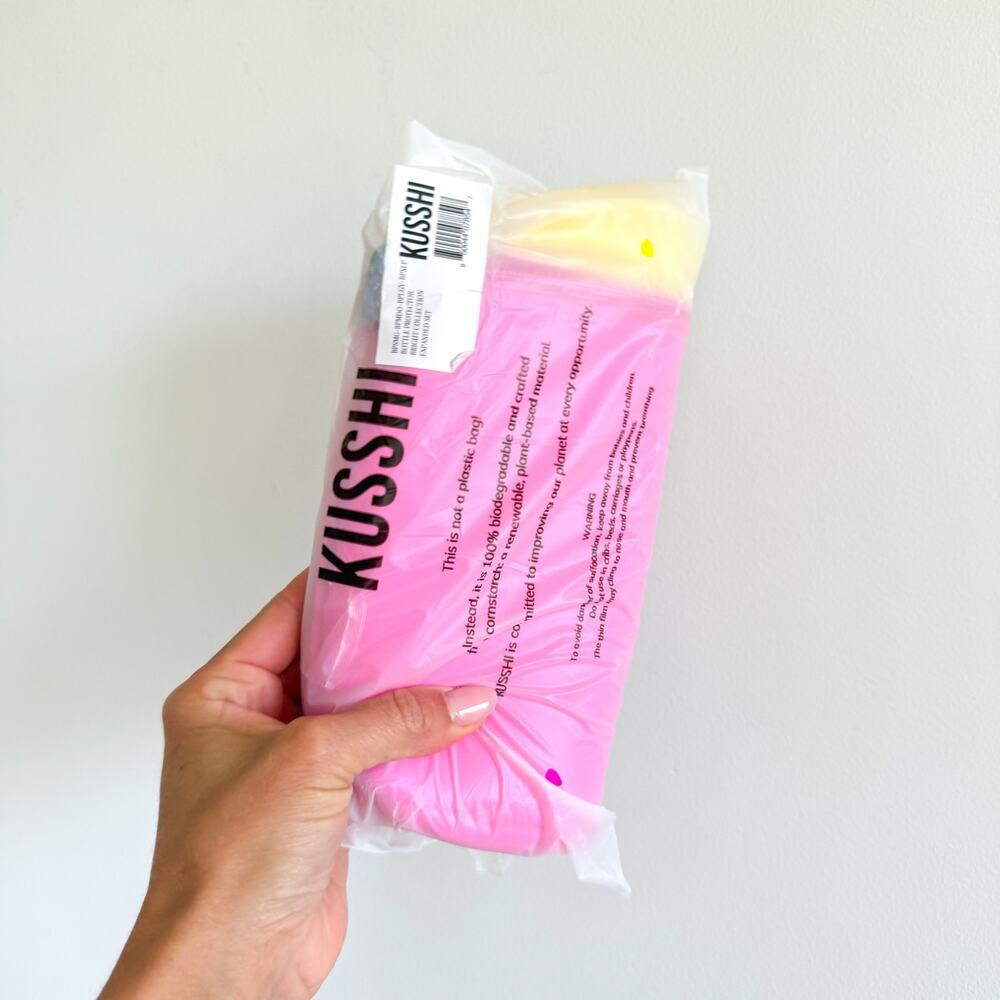 Kusshi Bottle Protectors Bright Collection Expanded Set Multicolor NEW